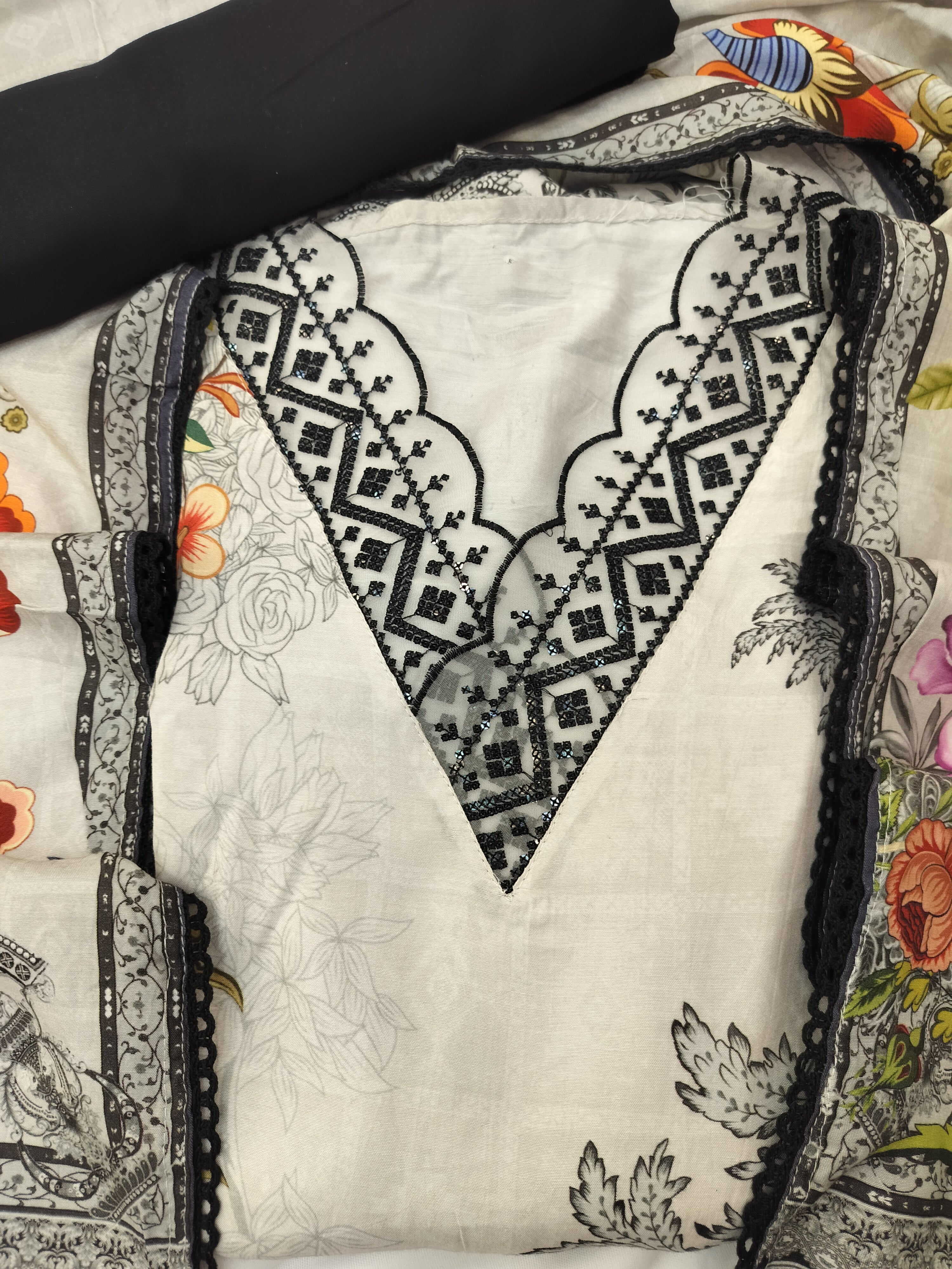 Elegant Pure Muslin Digital Print Suit with Sequin Work & Black Shantoon Bottom